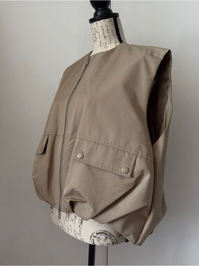 Zara “Bubble” vest, size S